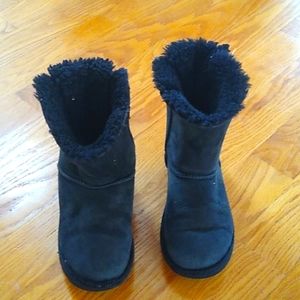 Black Uggs